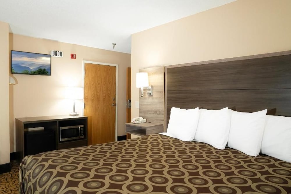 Guest Inn Pigeon Forge 14/48