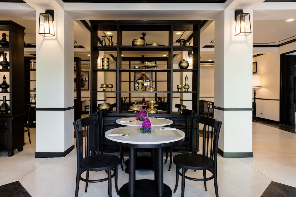 Mora Boutique Hotel 43/48