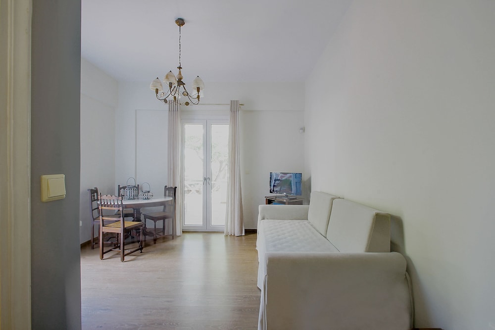 Emilia Luxury Apartments 23/33