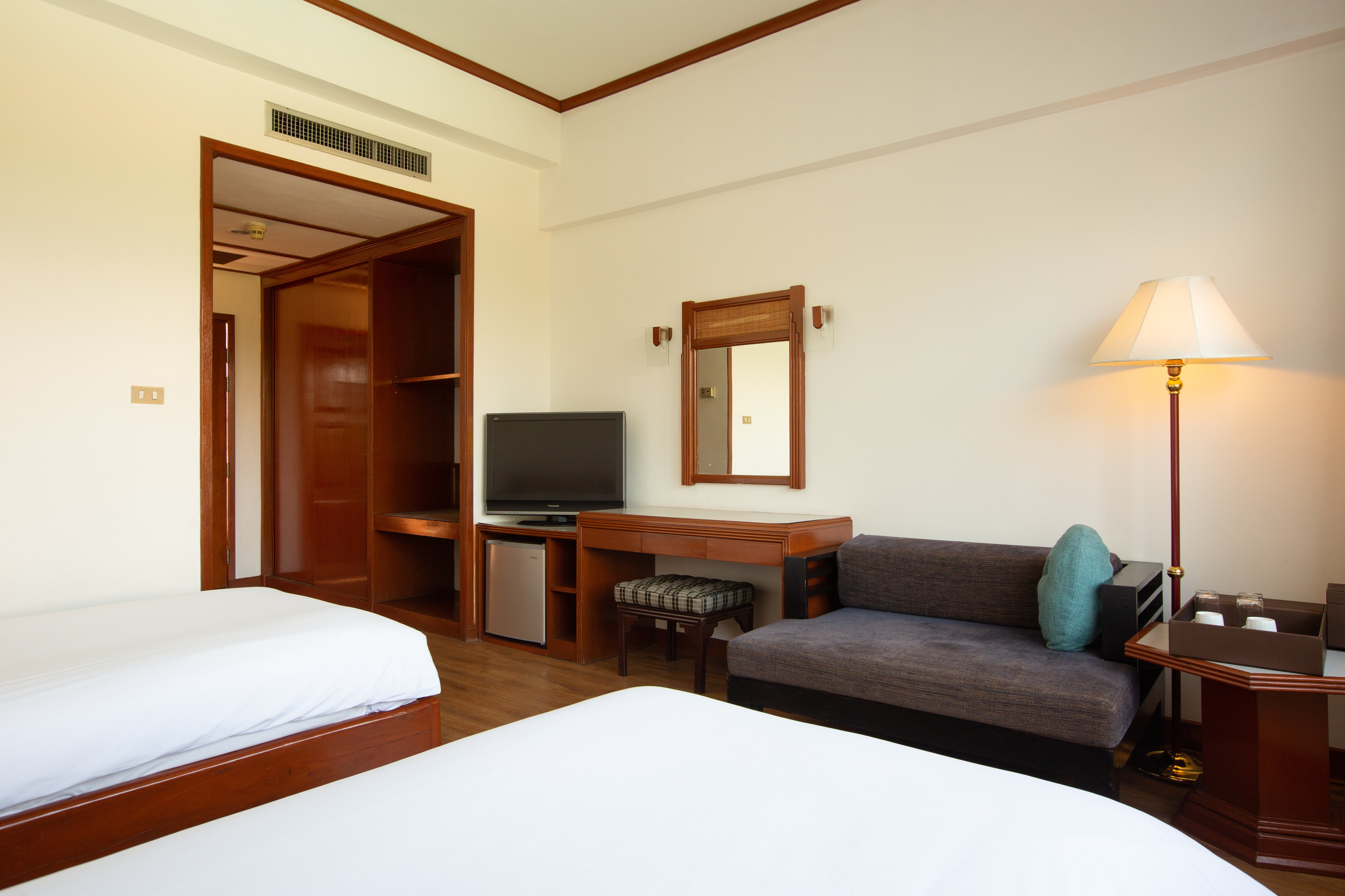 Mae Sot Hotel 27/67