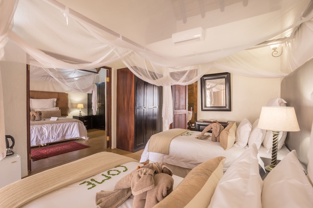 Shiduli Private Game Lodge 55/71