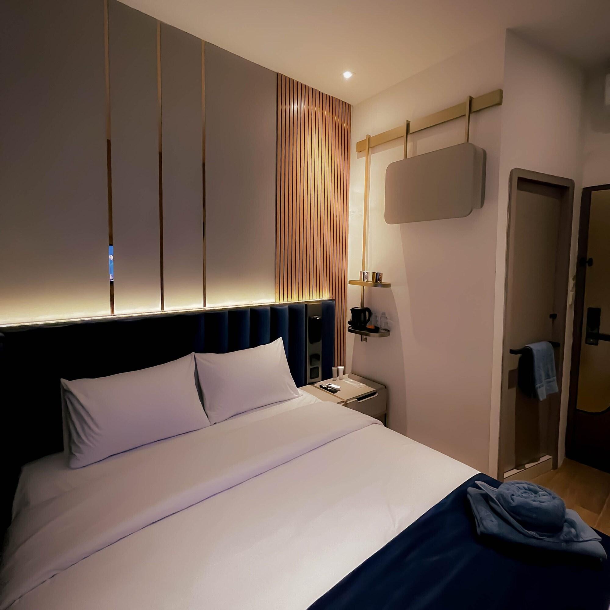 QUBE HOTEL by 98hospitality 12/50