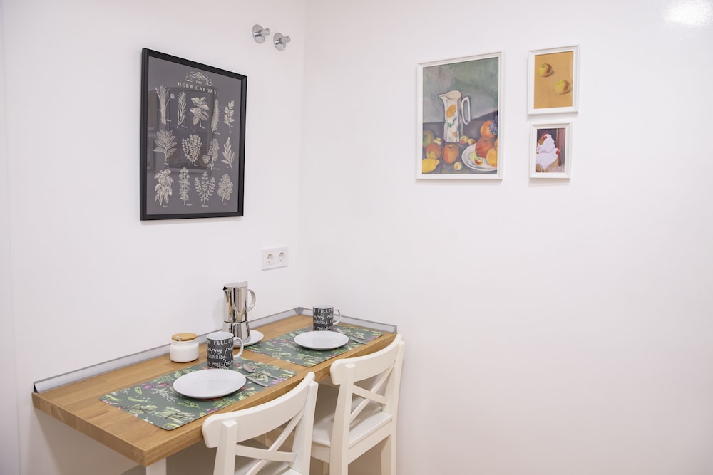 HOSTAL MONTALOYA 68/68