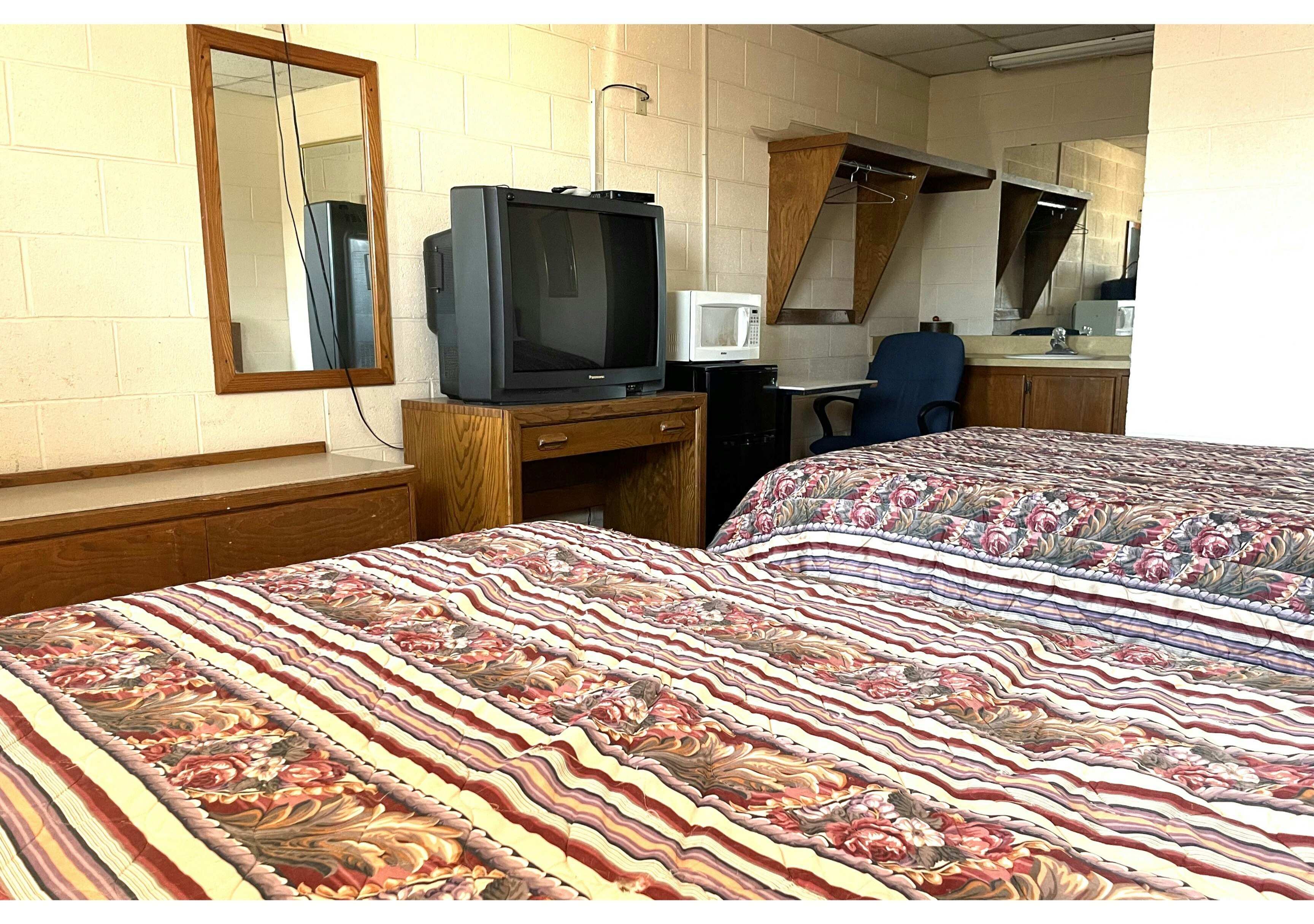 Skyline Motel Bartlesville Hwy 75 18/26