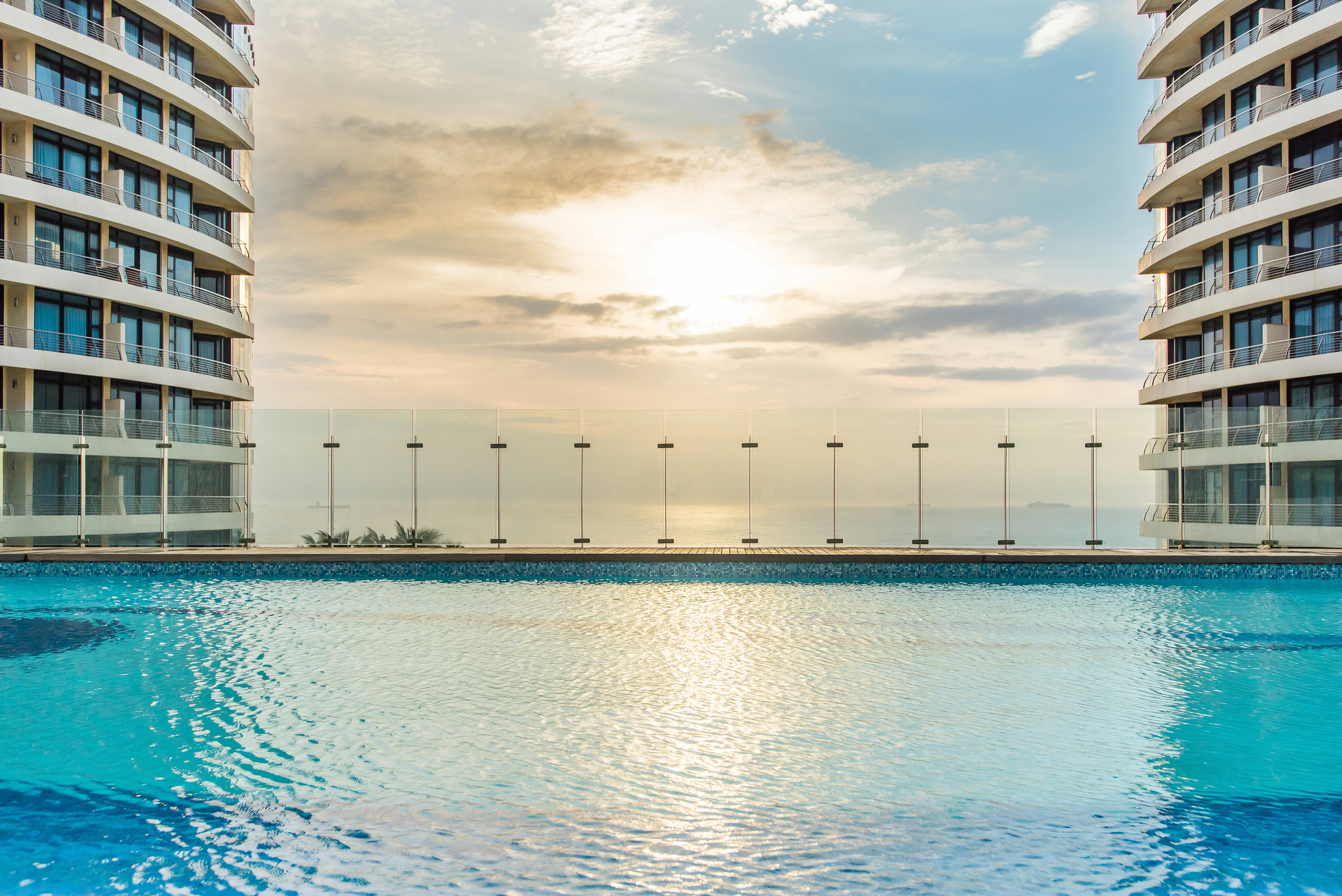 The Pearls of Umhlanga 4/50