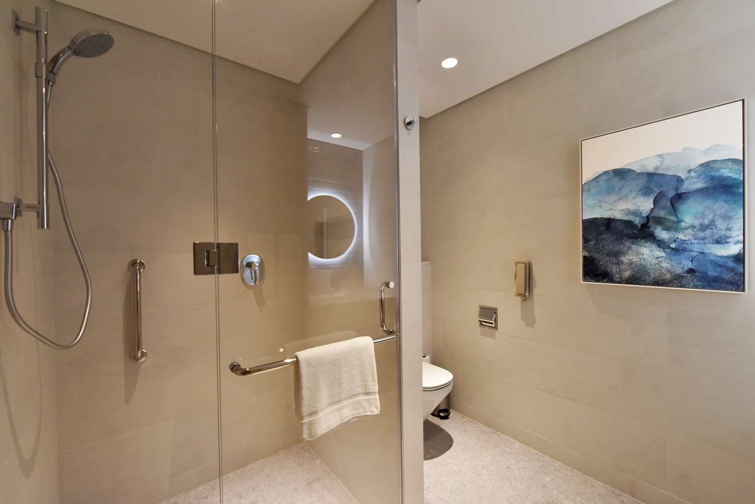 1 Bedroom, Suite, King Bed, Bay View