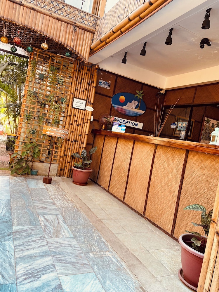 NIRVANA BEACH RESORT 7/50