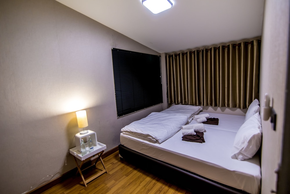 Soft Dormtel Chiangmai 12/37