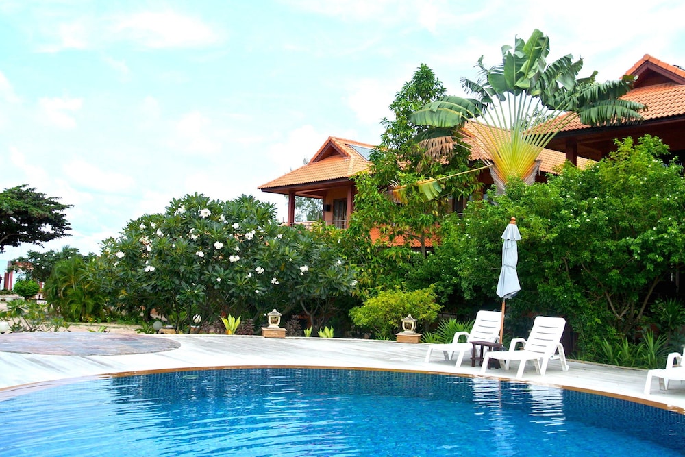 P.S. Thana Resort 64/71