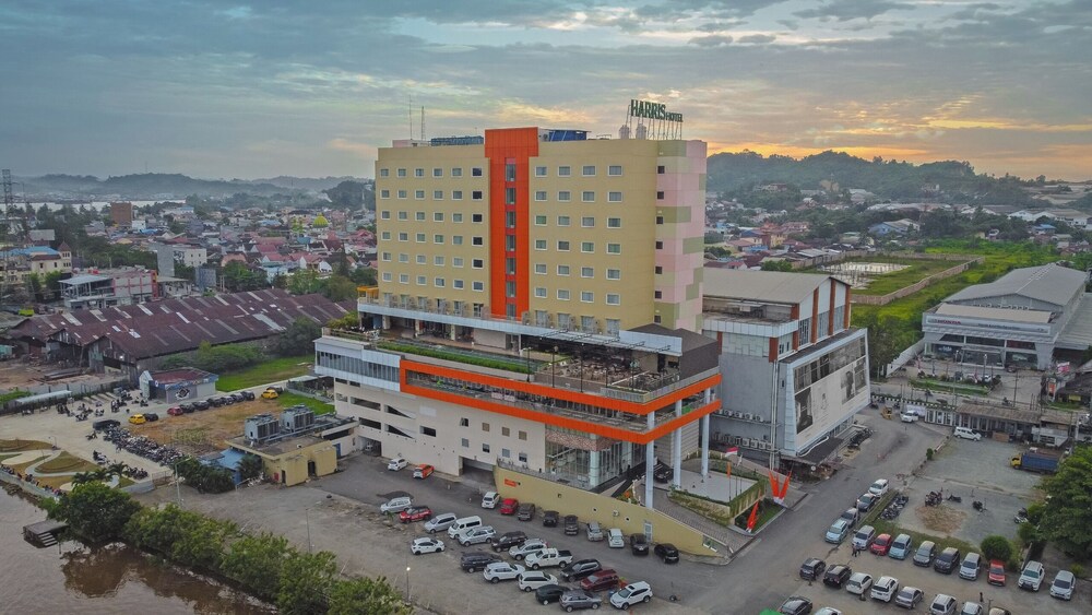 Harris Hotel Samarinda 1/37