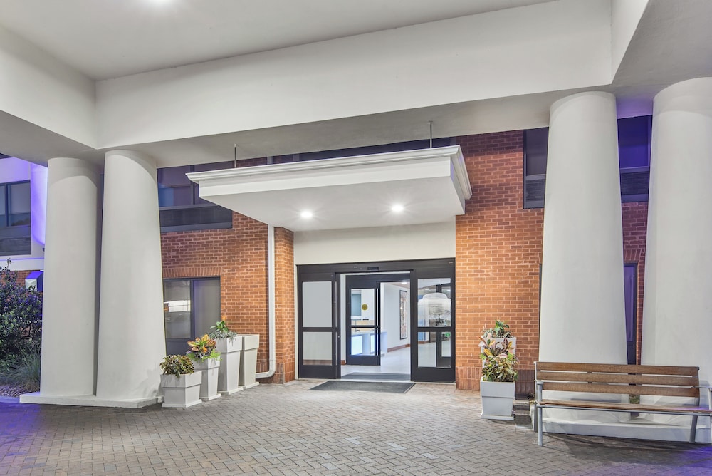 Holiday Inn Express Hotel Suites Hardeeville Hilton Head 5/68