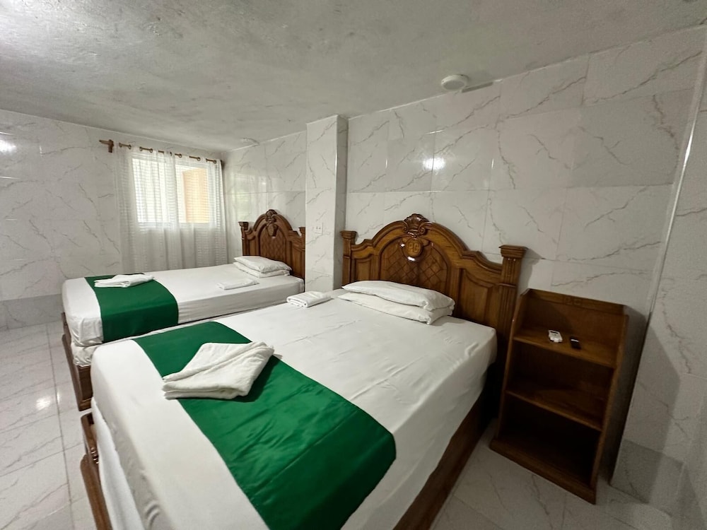 Pc Entreprises Guest House 17/50