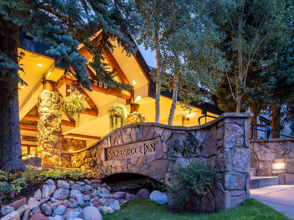 The Stonebridge Inn A Destination Hotel 20/45