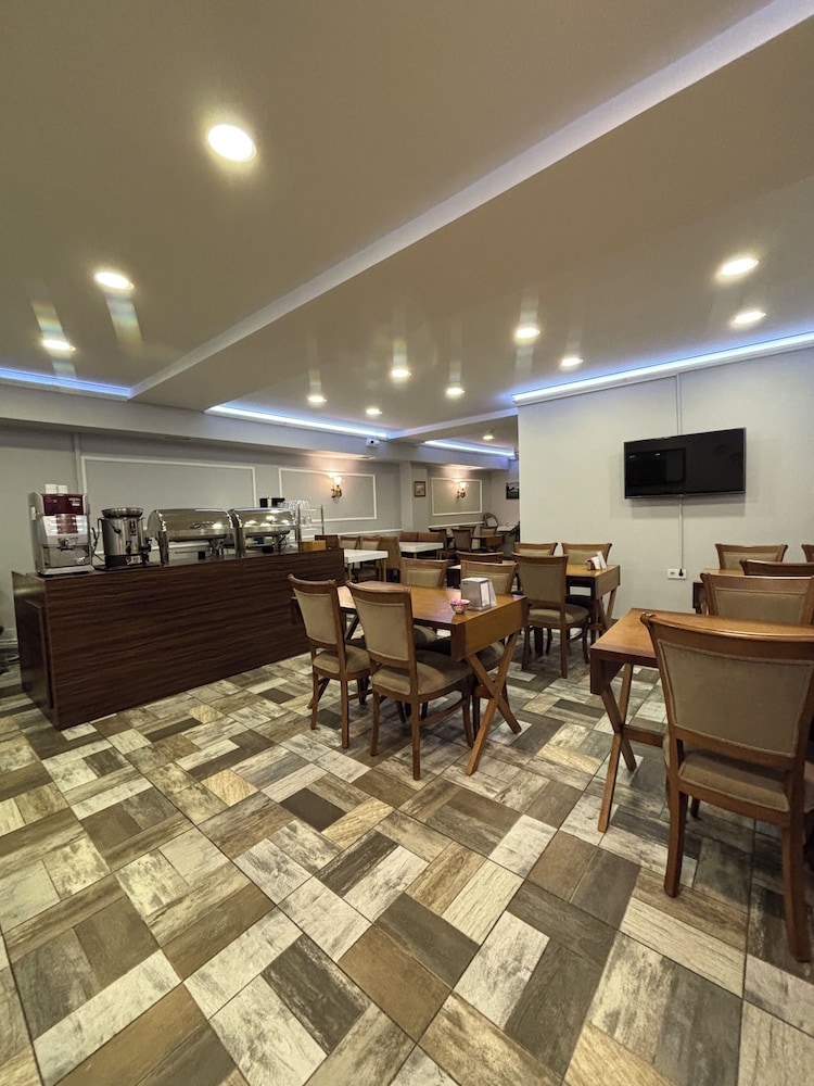 Wame Suite Hotel 83/85
