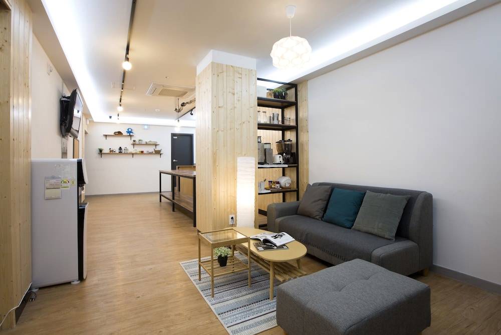 24guesthouse Sinchon 28/33