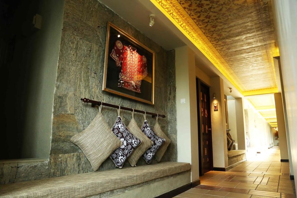 Lobby at Thilanka Hotel Kandy, KANDY