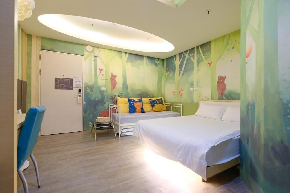 85 Asia Hotel 52/69