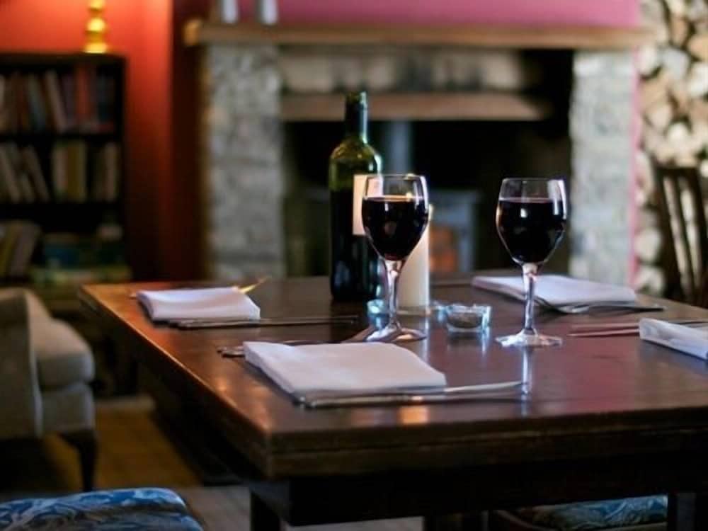 The Oakhill Inn 27/38