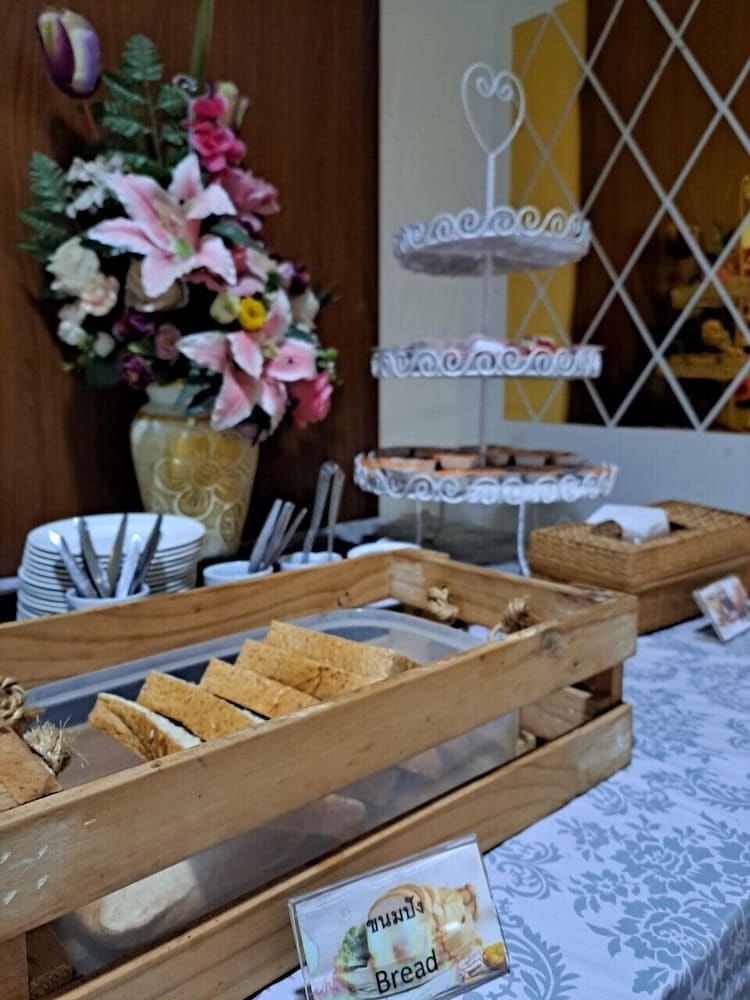 Sakura Boutique Hotel And Residence 32/38