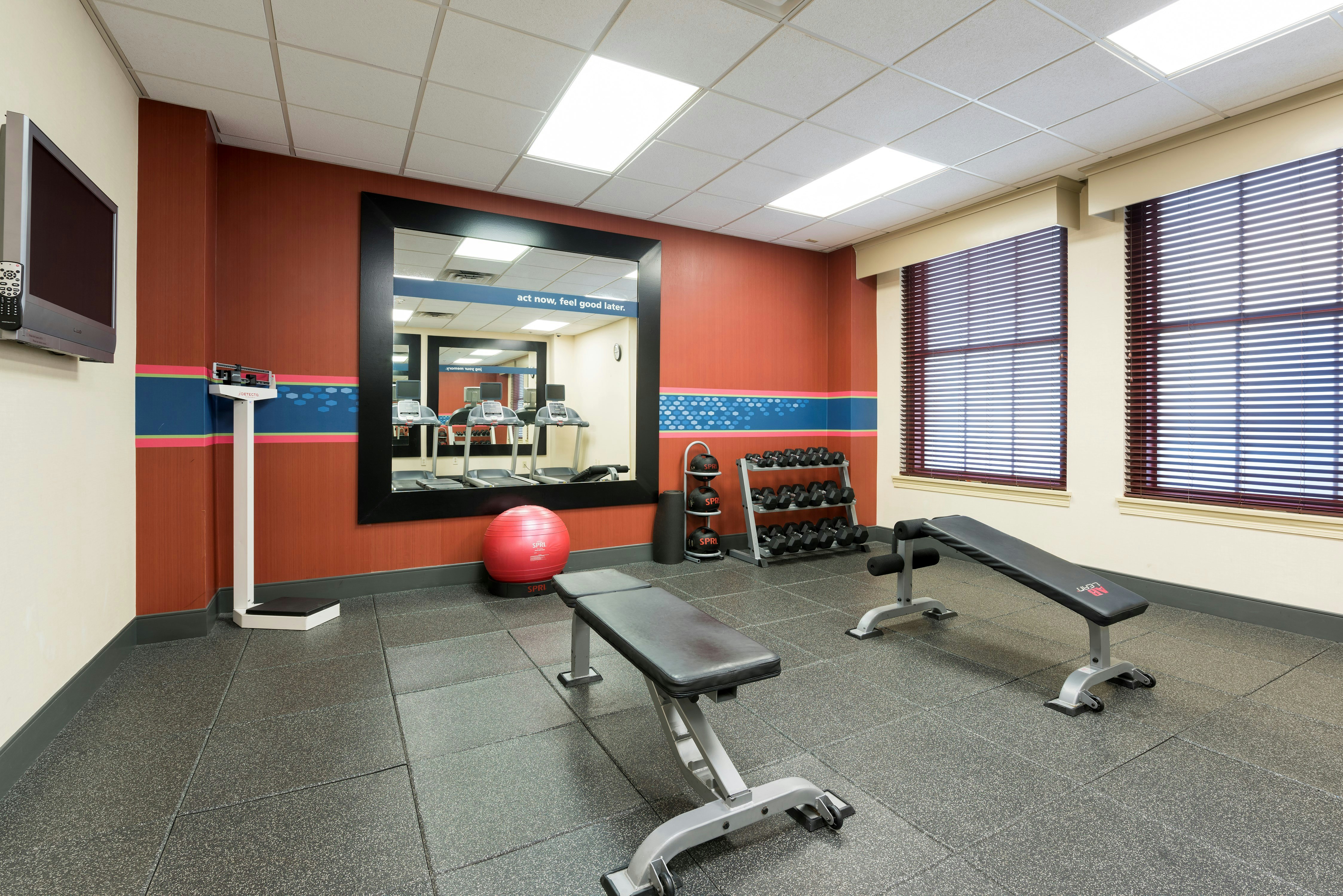 Hampton Inn Indianapolis Downtown Across From Circle Centre 40/75