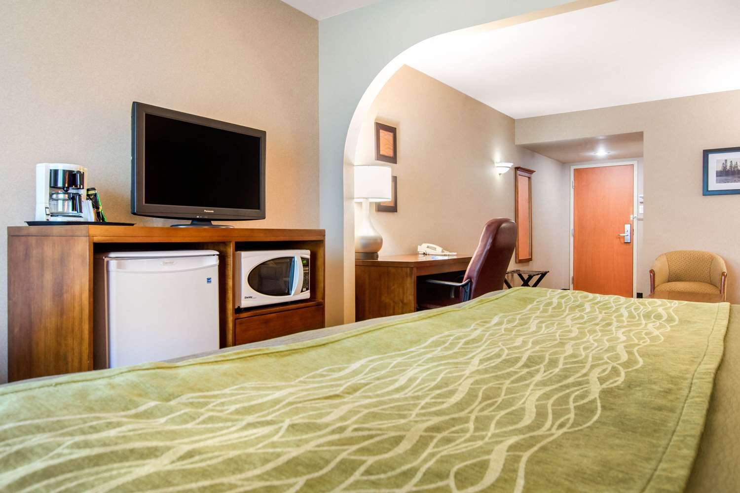 Upgrade, Business, Suite, King Bed