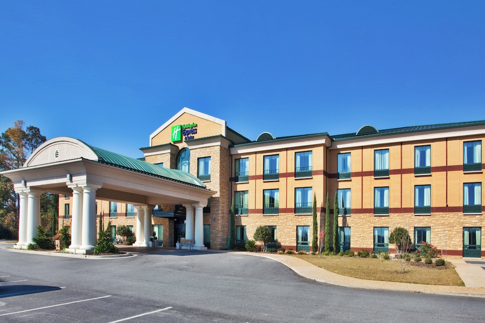 Holiday Inn Express Hotel And Suites Macon West 58/63