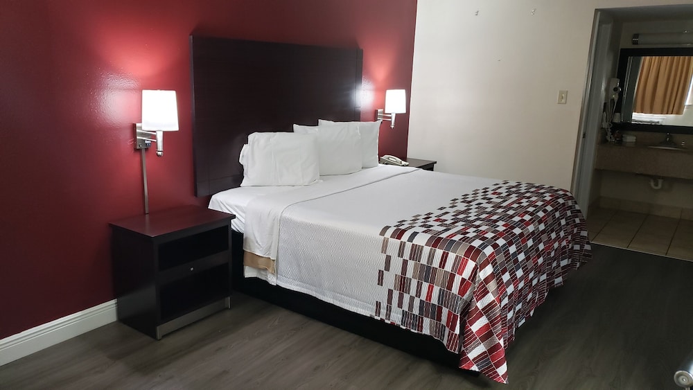 Red Roof Inn Kenner - New Orleans Airport NE 11/29