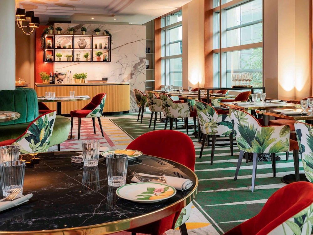 restaurant-cafeteria