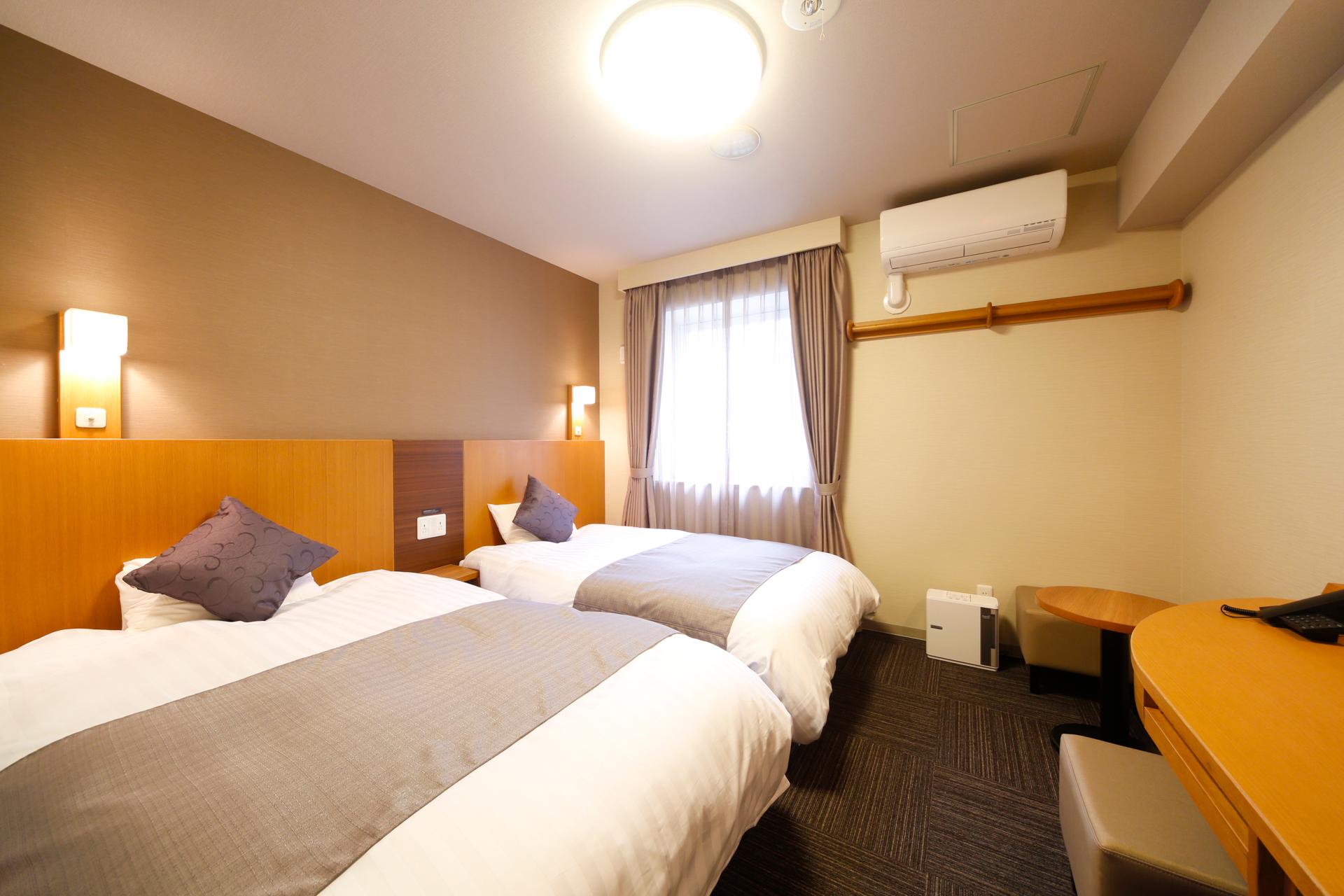 Semi Room, 2 Semi Double Beds