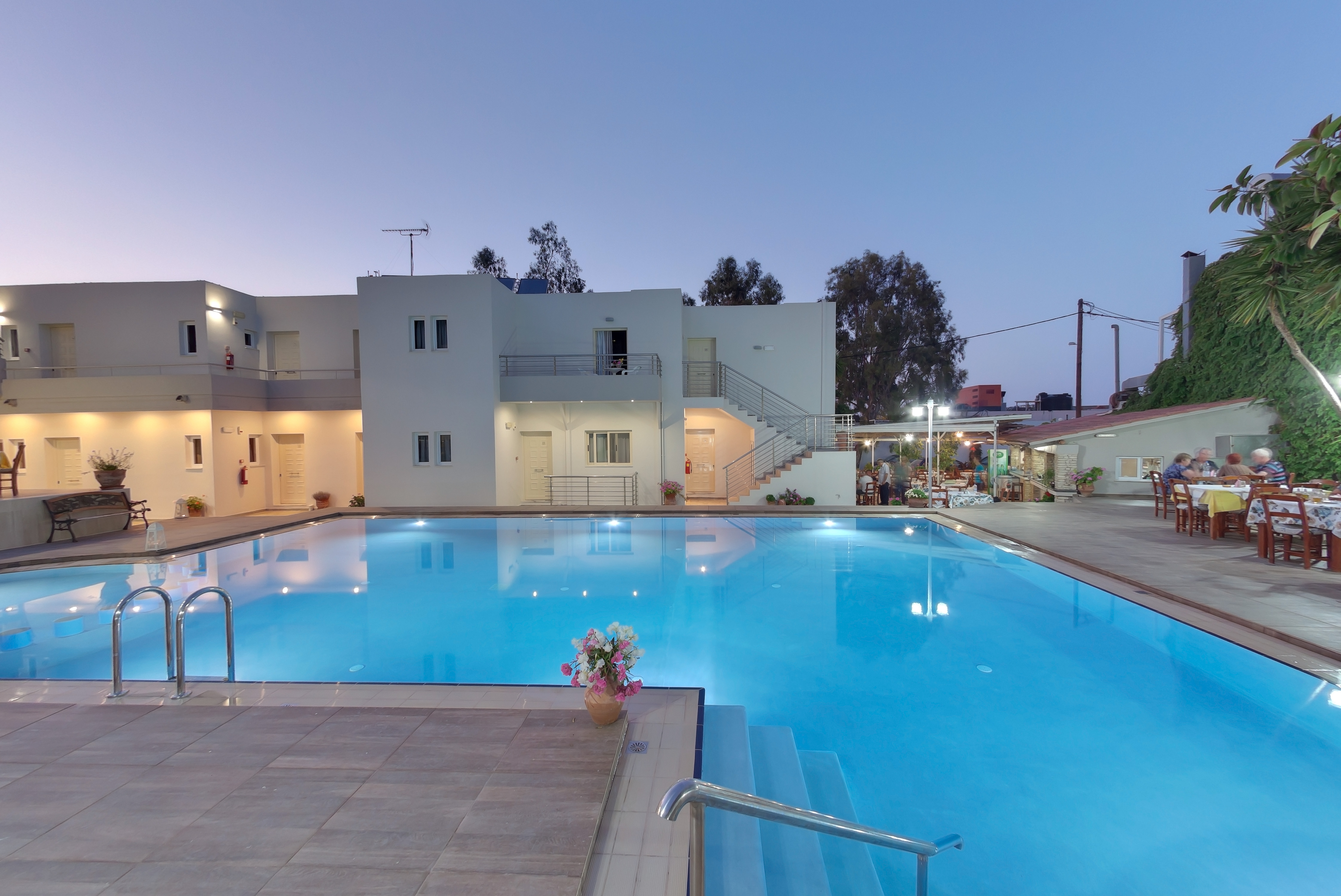 Tarra apartments 3/50