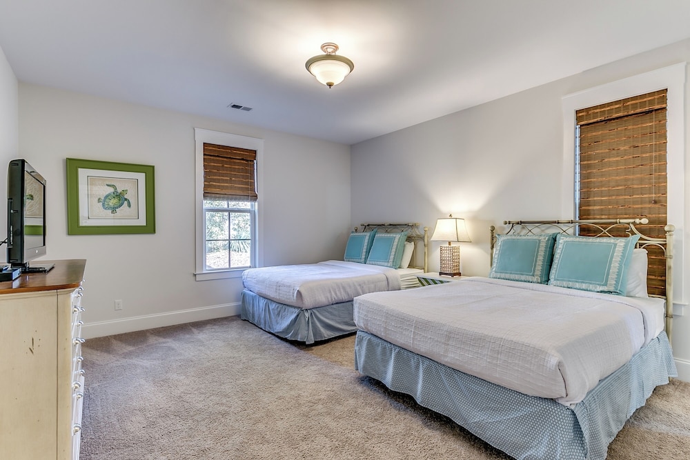 4 Bedrooms, White Point, House, 2 King Beds, 3 Queen Beds