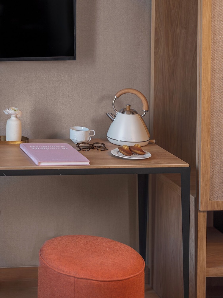 Hotel Zelie Champs-Elysees 41/50