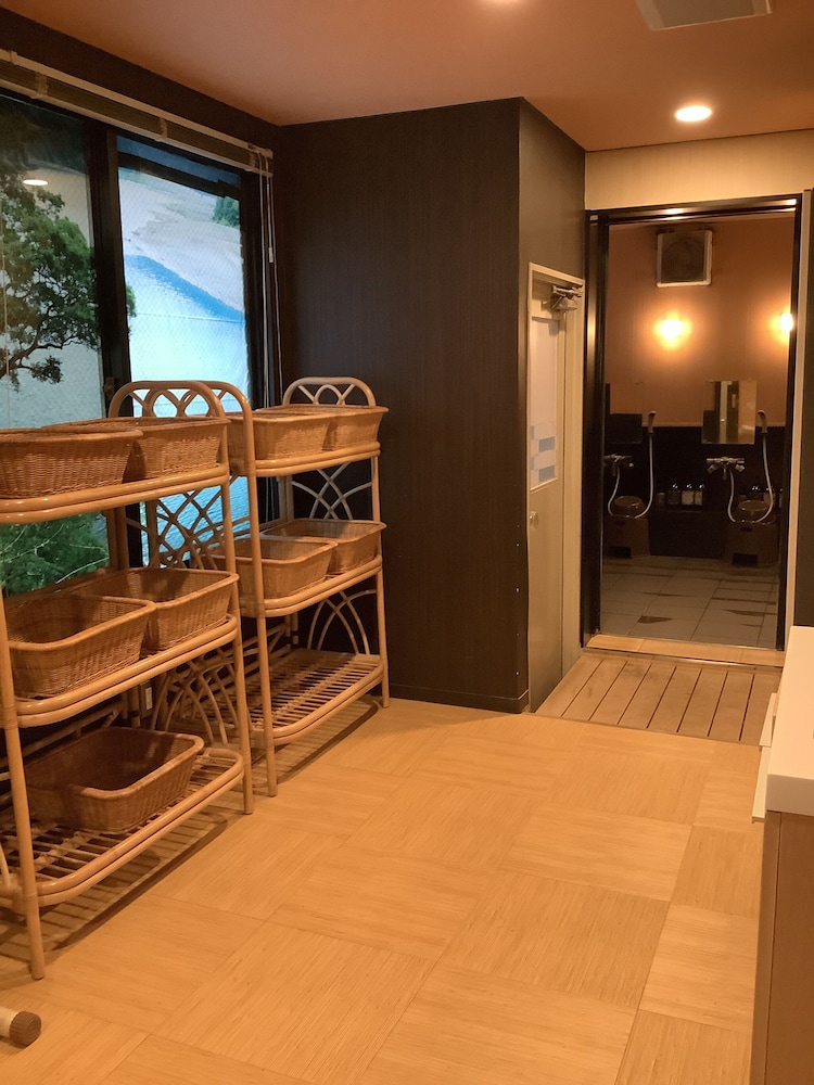 Hotel Crown Hills Nakamura 43/68