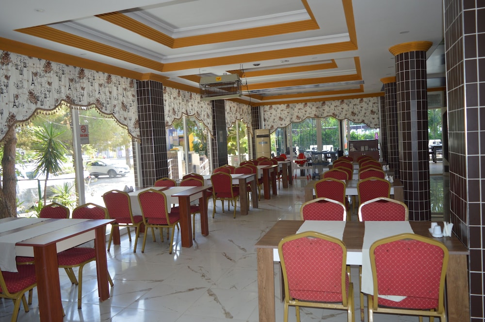 SELINUS BEACH CLUB HOTEL 38/50