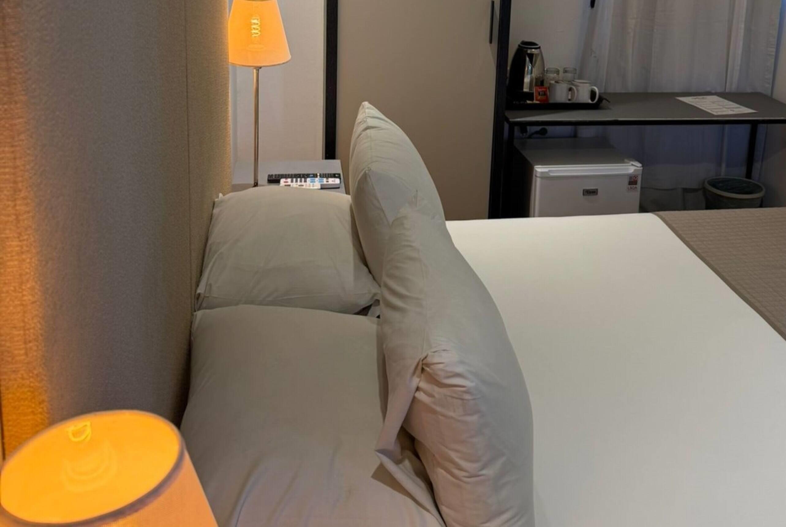 Concept, Economy, Queen Bed