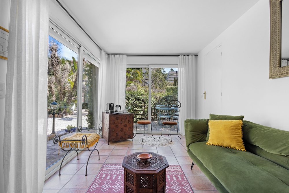 Hotel Sainte Valerie 44/72