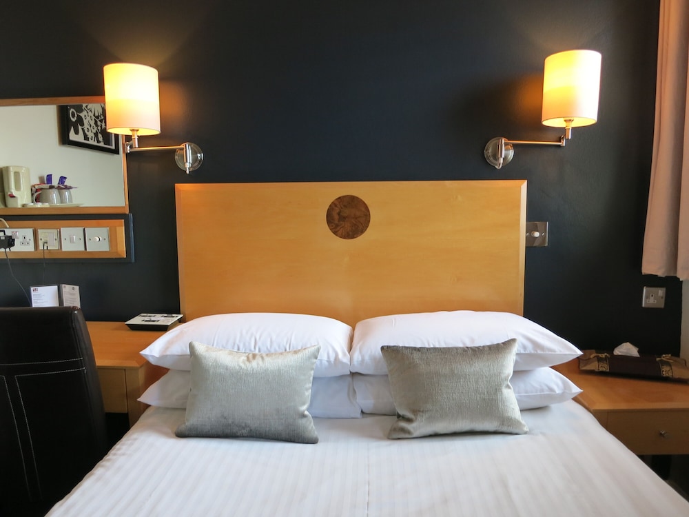 The Studley Hotel 25/50