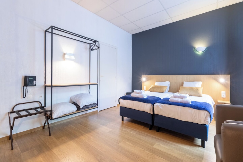SUPERIOR, TWIN BEDS