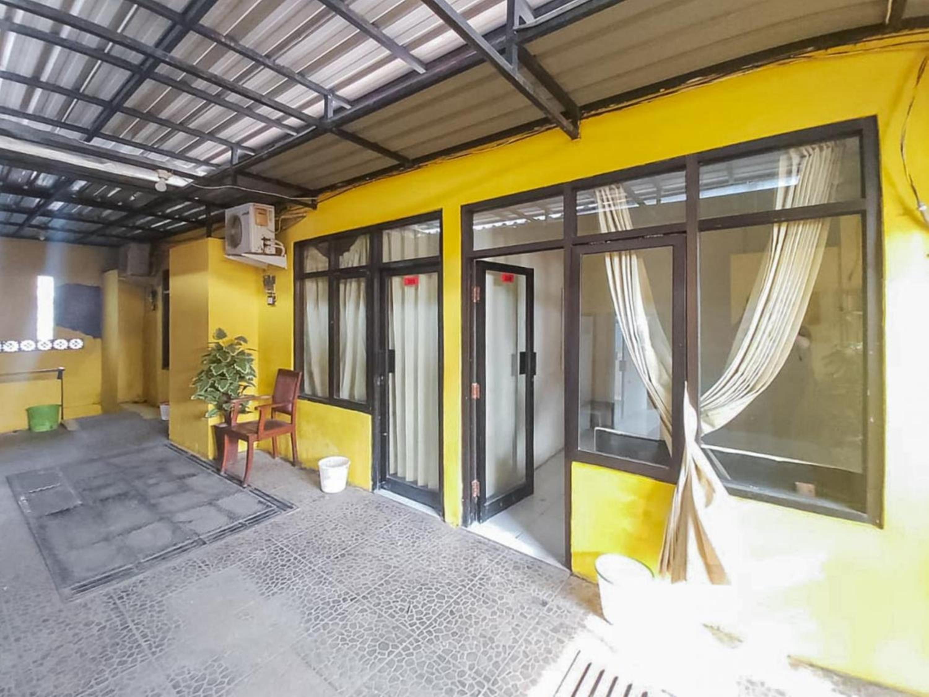 OYO 3895 D'Luck Homestay 3/37