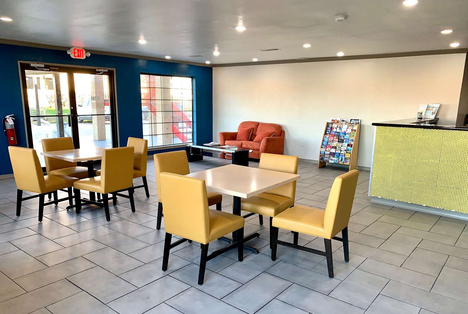 Days Inn By Wyndham Canton 33/43