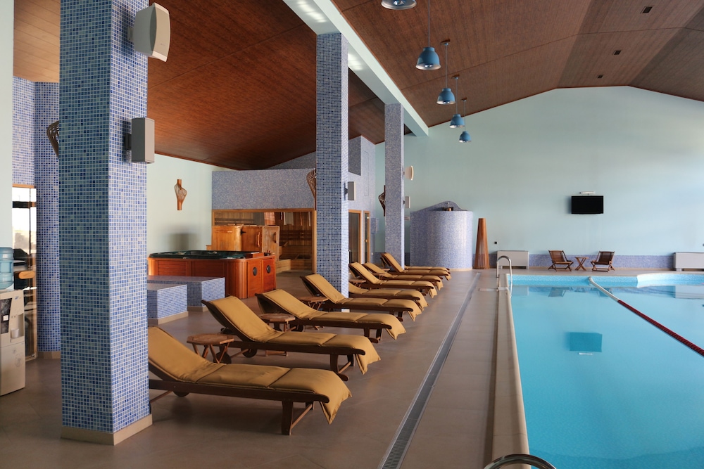 El Resort Hotel 28/50