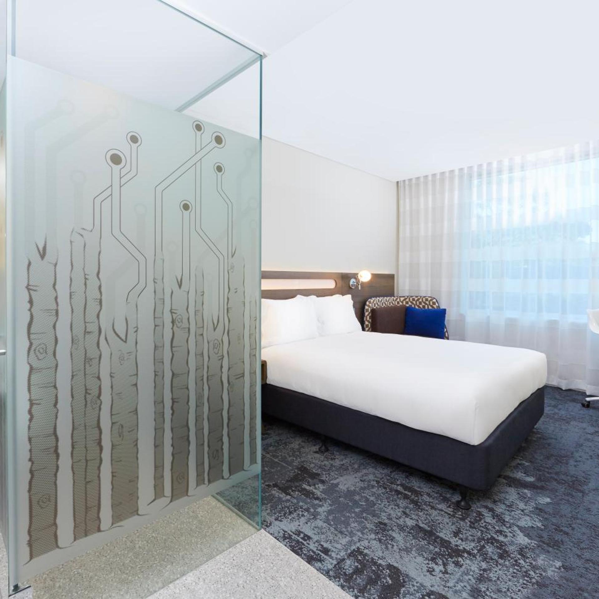 Standard, King Bed, Queen Bed