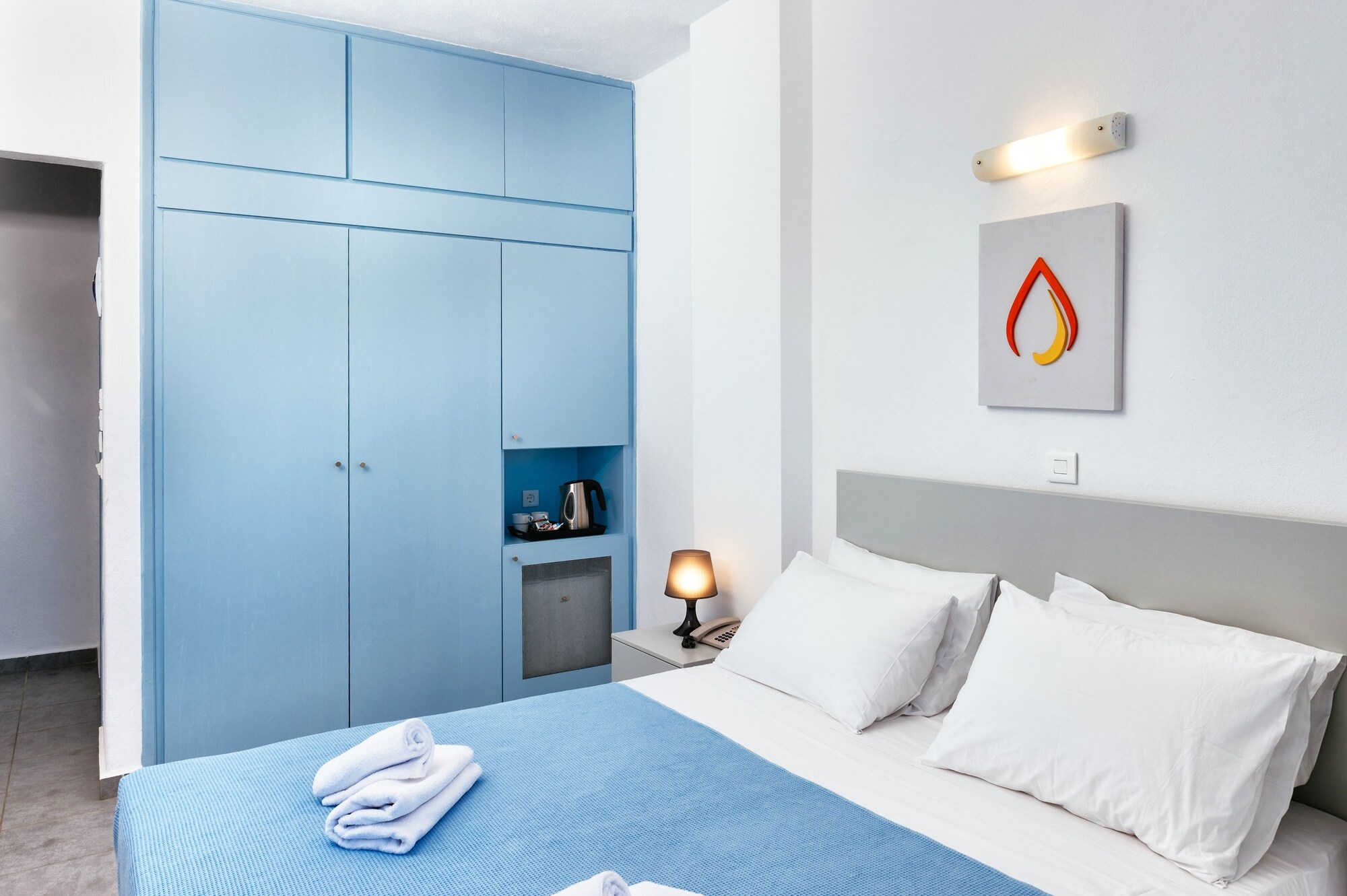 Classic, Twin Beds, Mountain View
