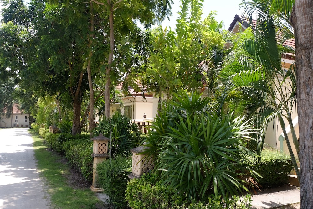 Aana Residence Resort 15/23