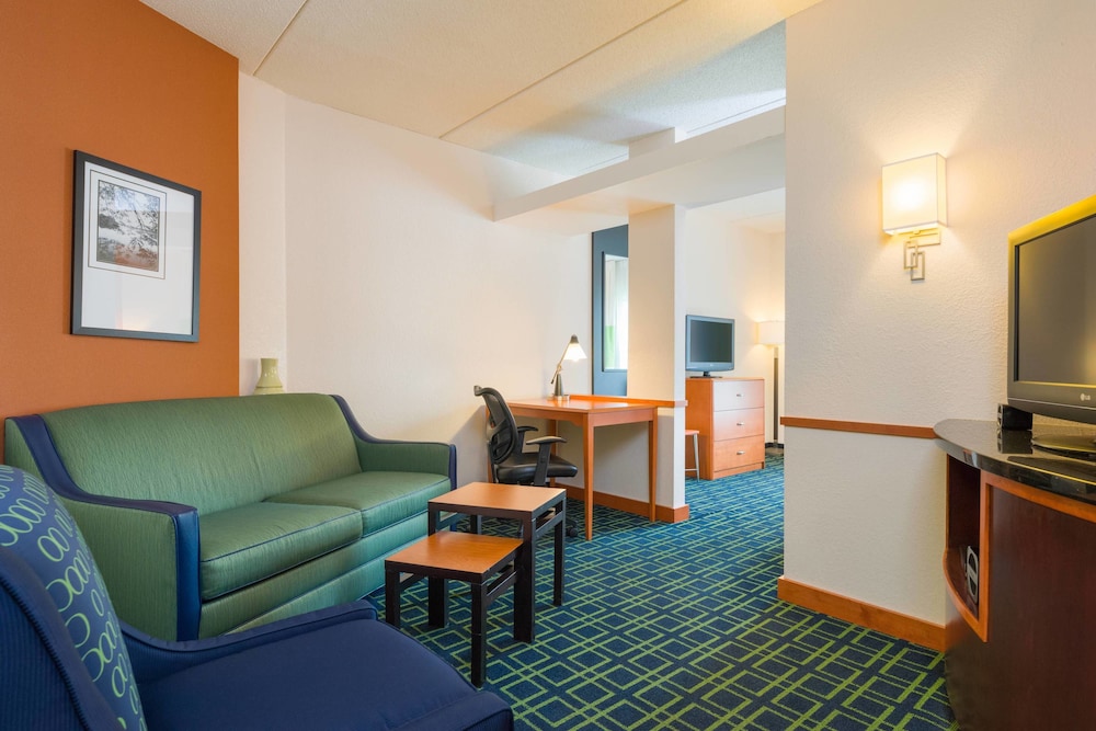 Fairfield Inn Suites By Marriott Lock Haven 19/26