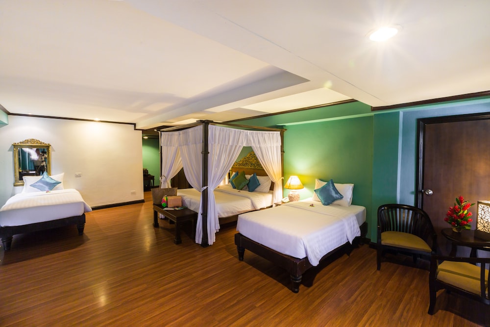 Fair House Beach Resort & Hotel 17/77