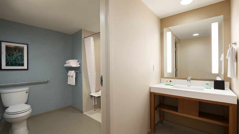Hyatt Place Houston / The Woodlands 12/64