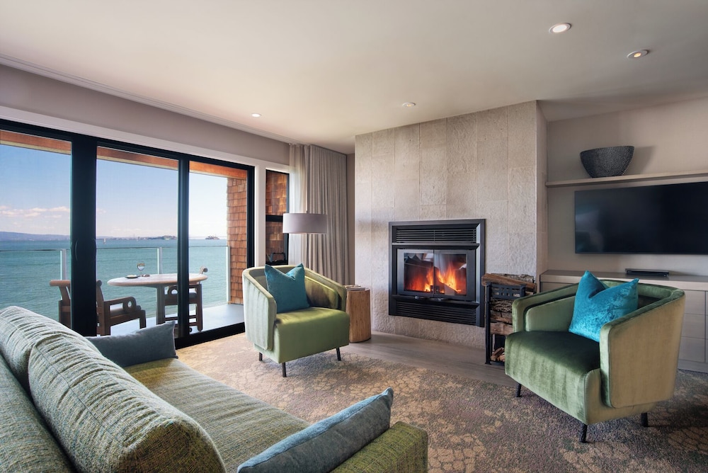 The Inn Above Tide 26/50