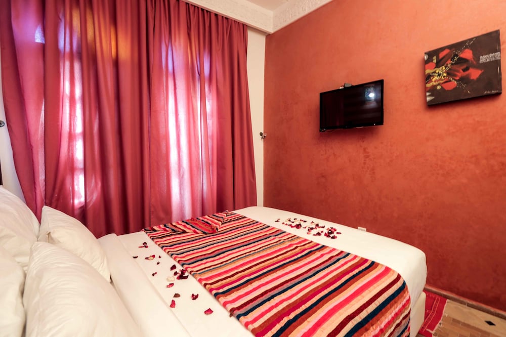 Riad Nakhla 35/62