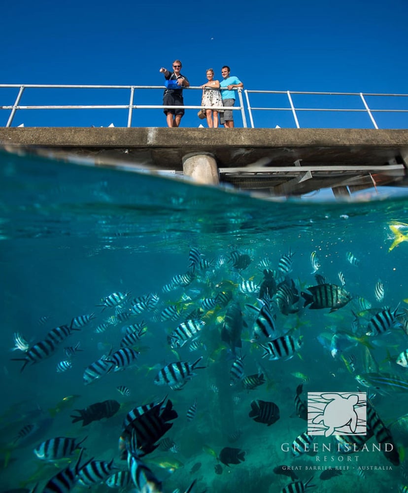 GREEN ISLAND RESORT 26/28